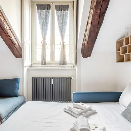 Guesthost - Piazza Castello דירה *